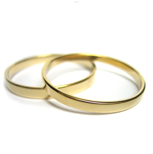 Verlobungsring, Ehering und Trauring an rechter und linker Hand – Traditionen und Bedeutungen